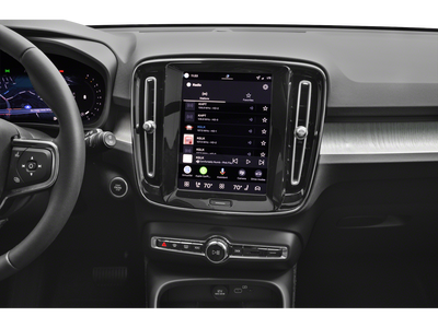2026 Volvo XC40 Core