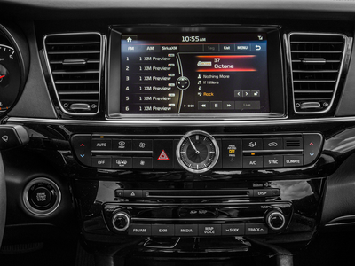 2016 Kia K900 Luxury