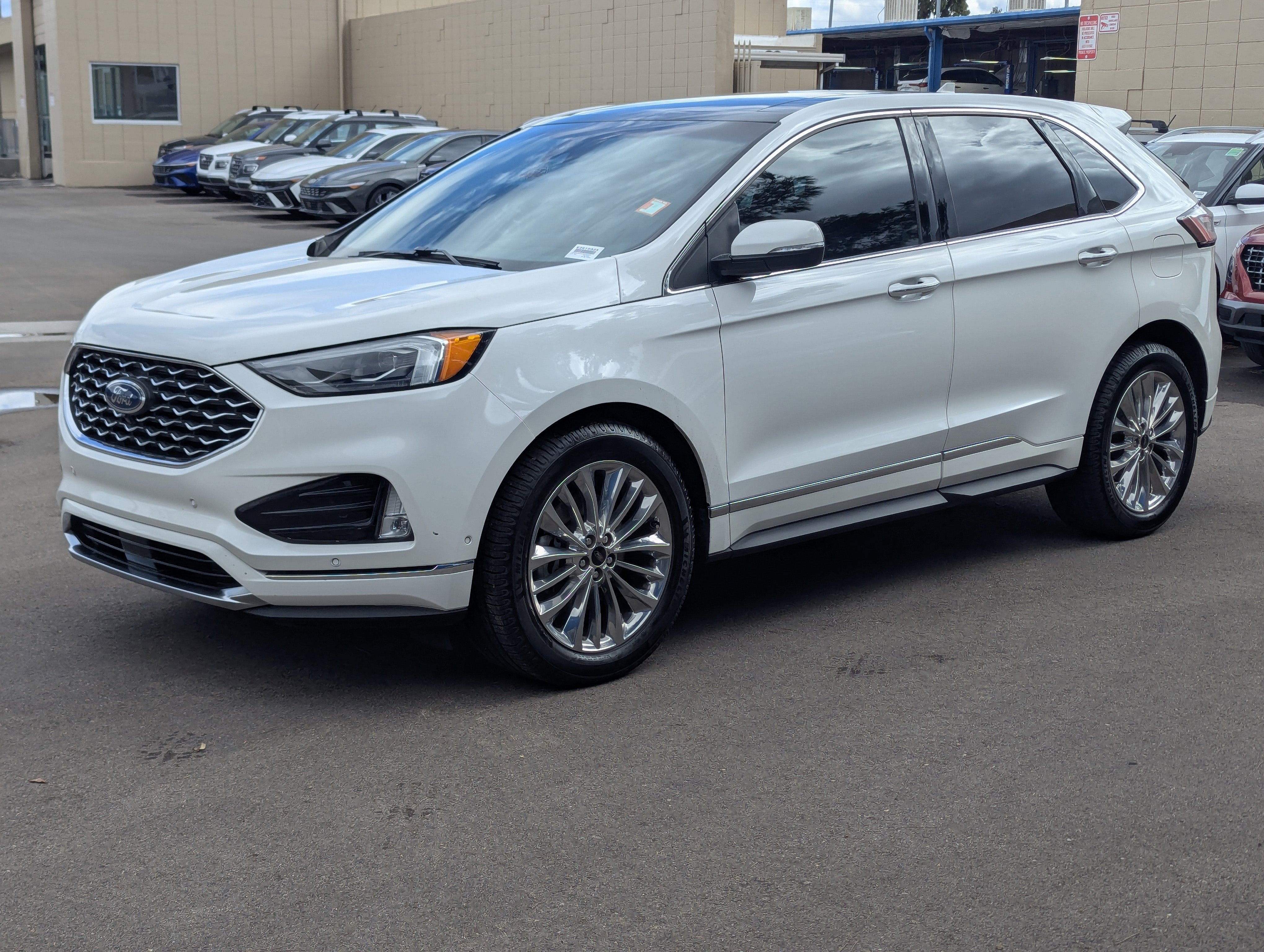 2020 Ford Edge Titanium