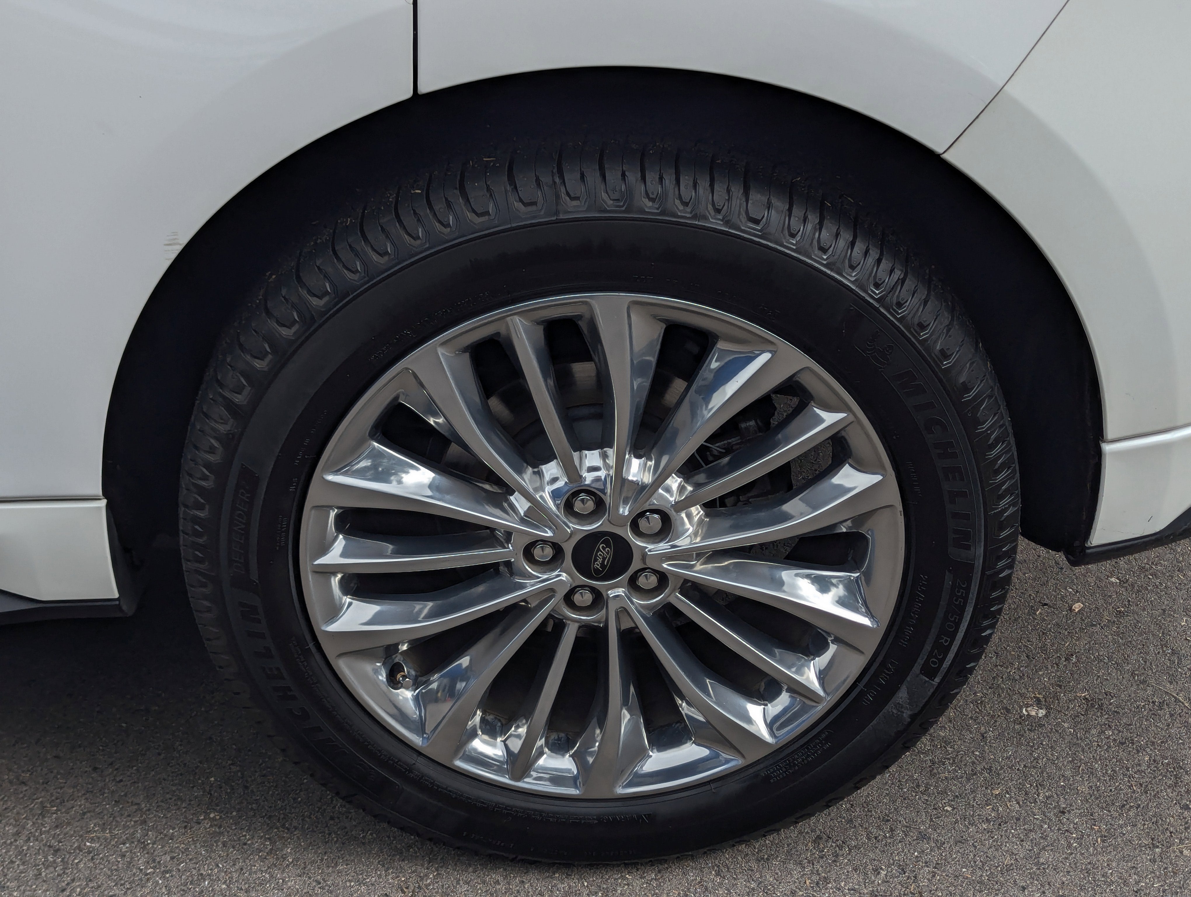 2020 Ford Edge Titanium