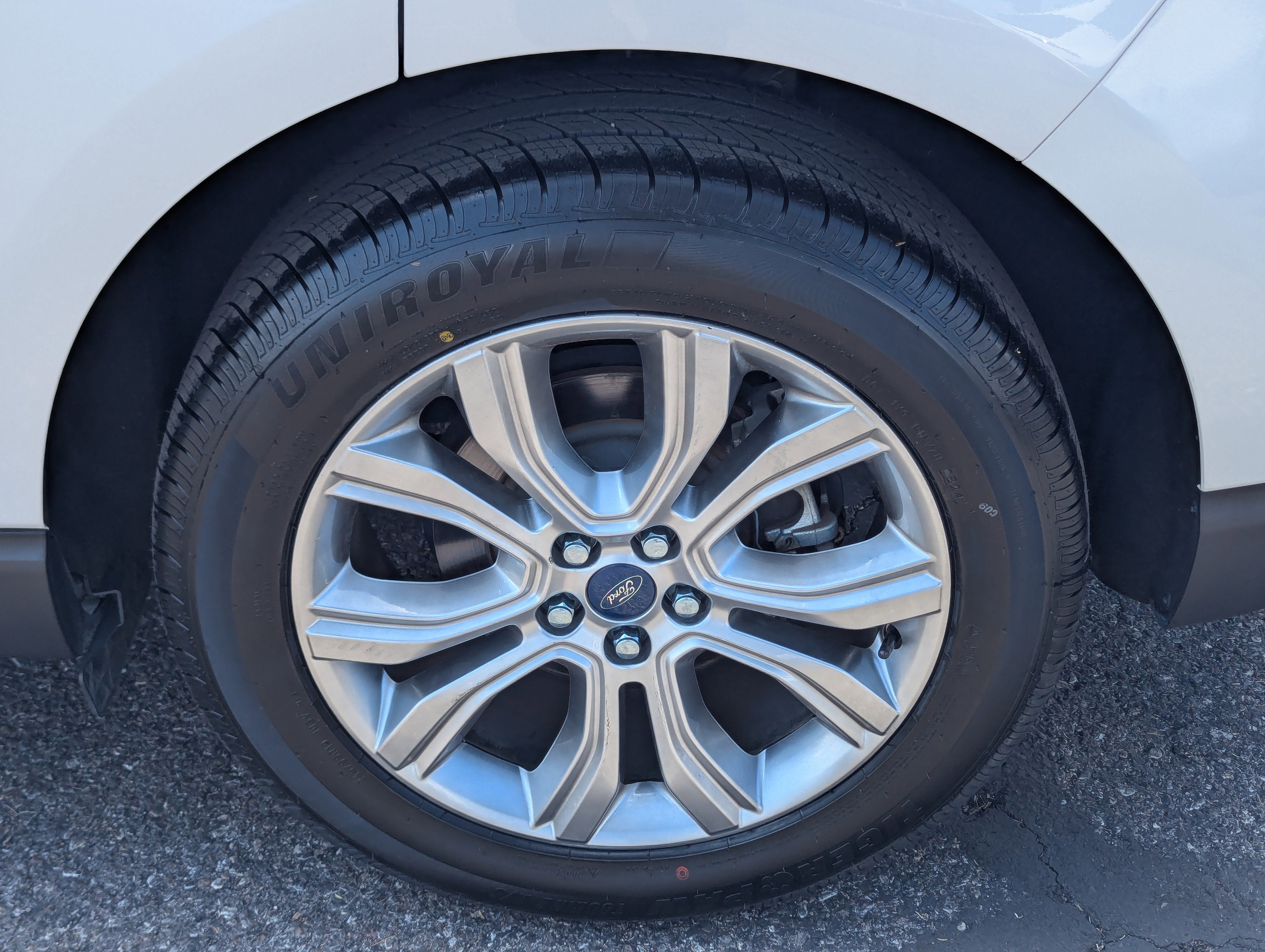 2019 Ford Edge Titanium