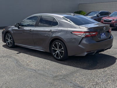 2019 Toyota Camry SE