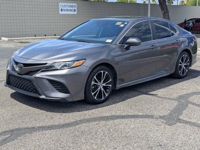 2019 Toyota Camry SE