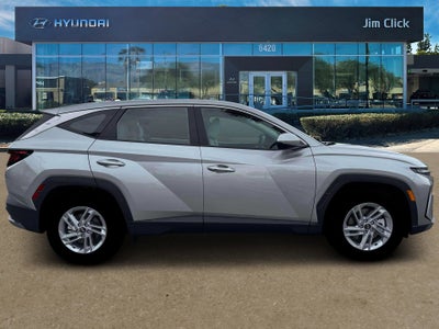2026 Hyundai TUCSON SE FWD