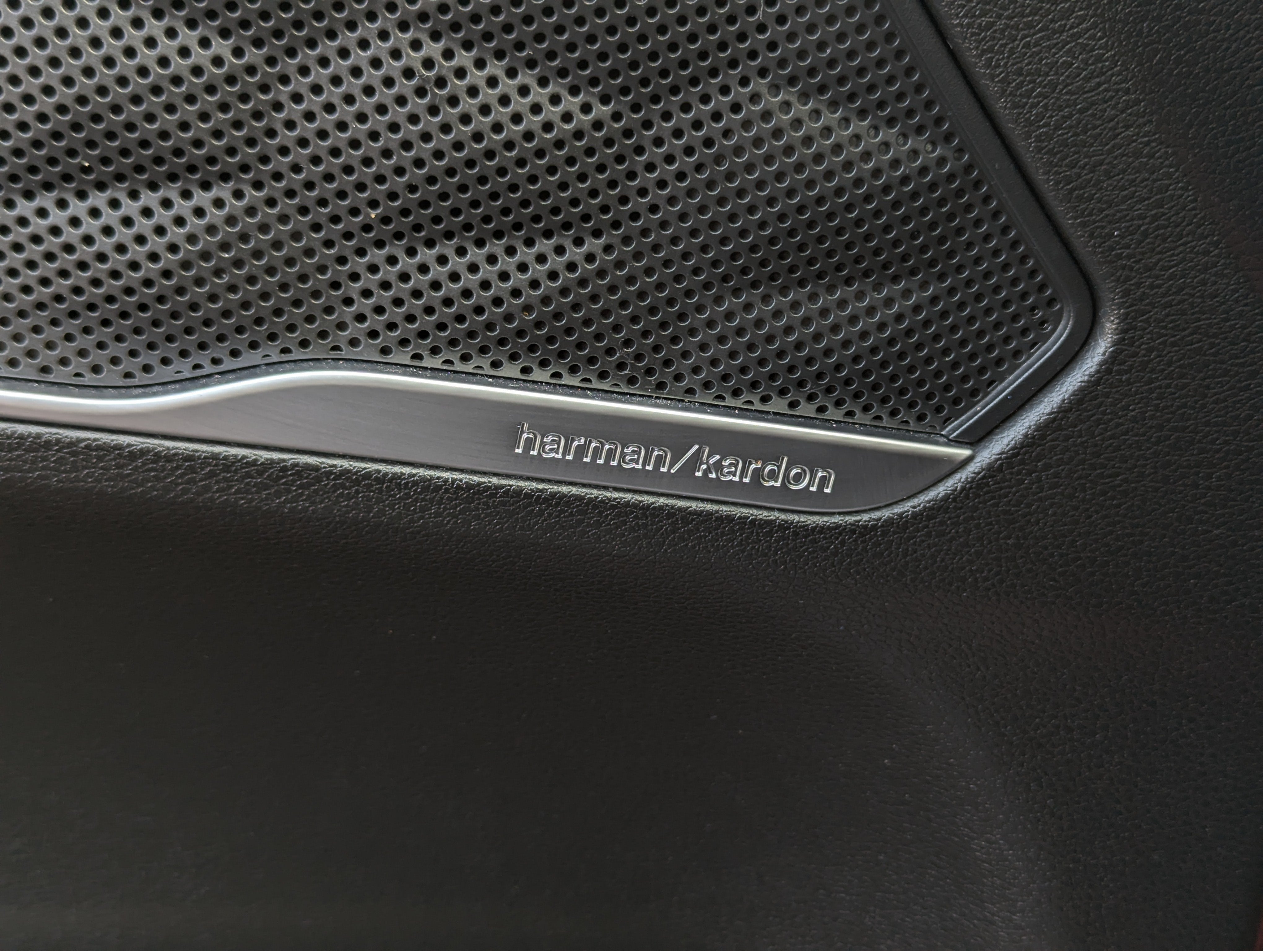 2023 Hyundai SANTA FE HYBRID SEL Premium