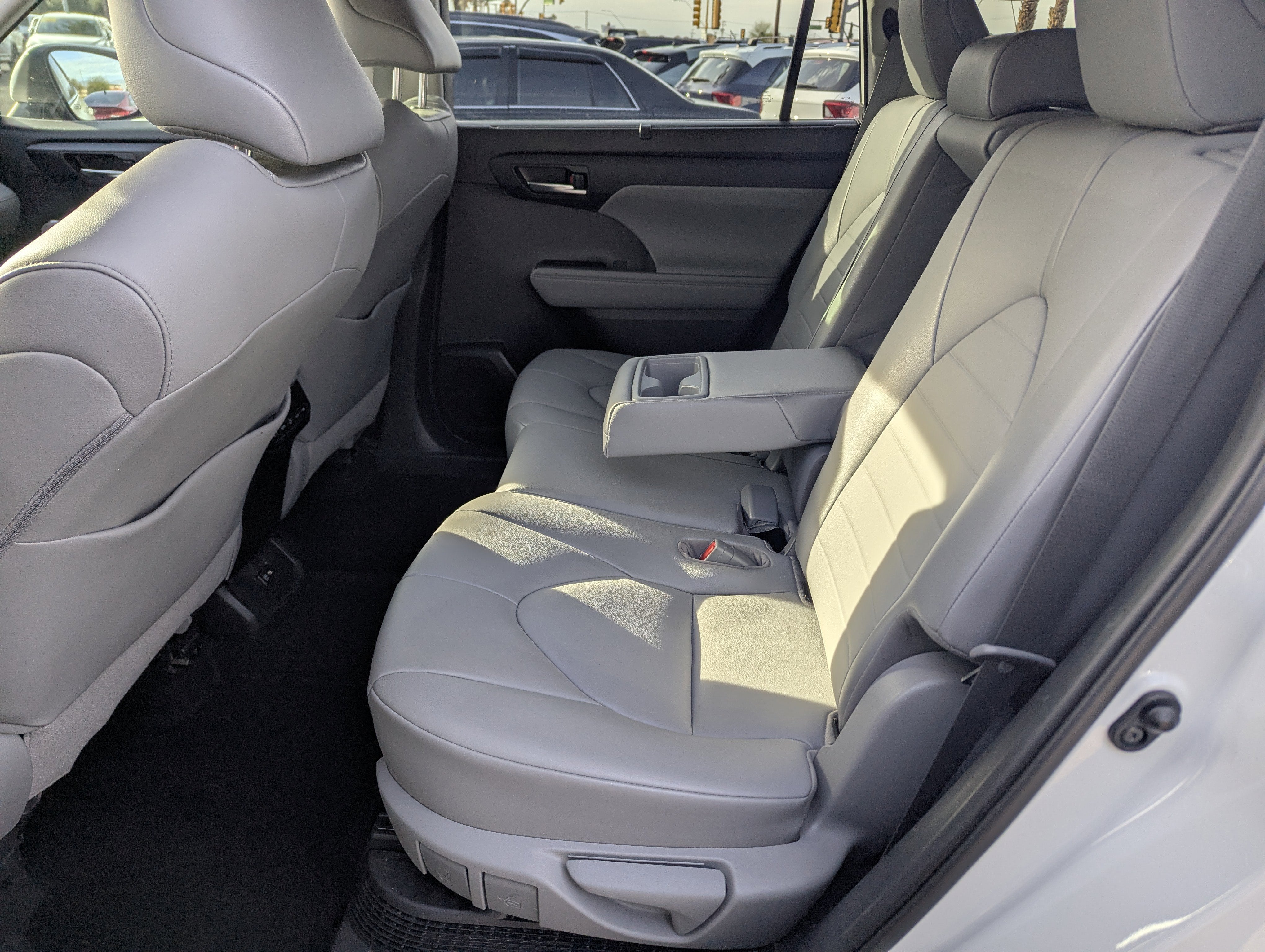 2020 Toyota Highlander Hybrid XLE