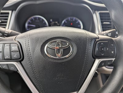 2019 Toyota Highlander LE