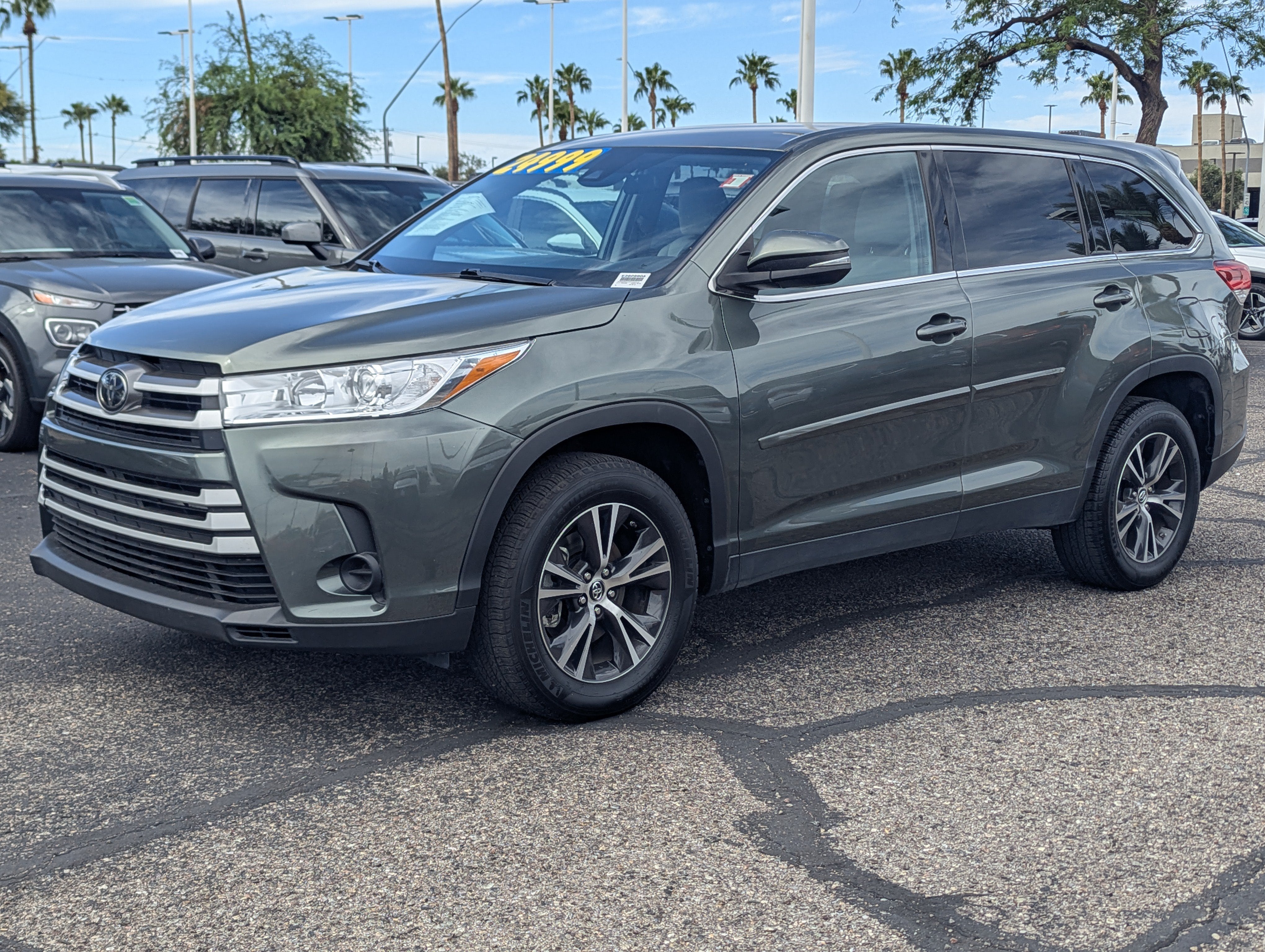 2019 Toyota Highlander LE