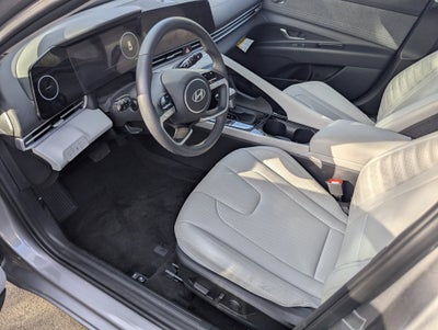 2025 Hyundai ELANTRA Limited