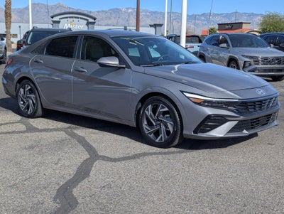 2025 Hyundai ELANTRA Limited