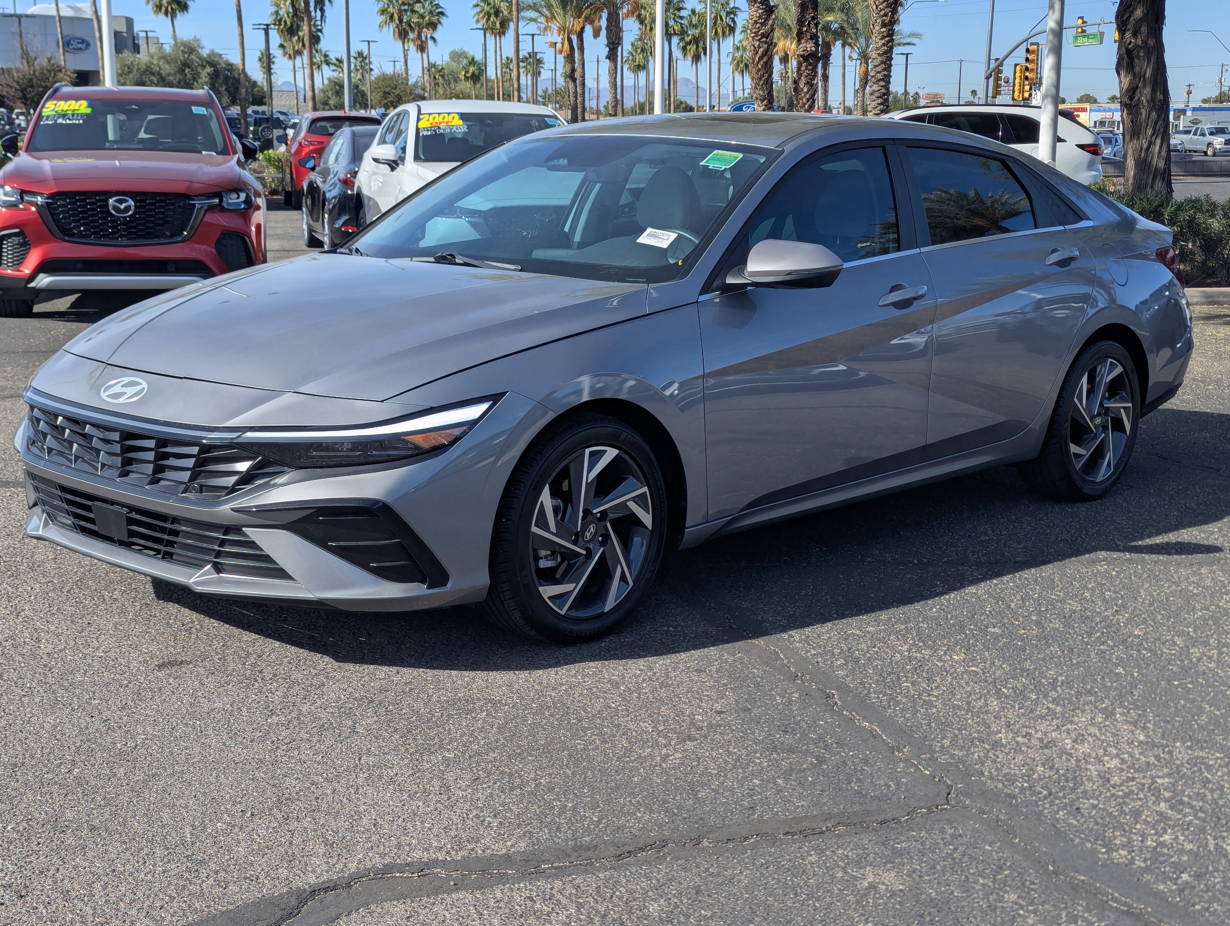 2025 Hyundai ELANTRA Limited