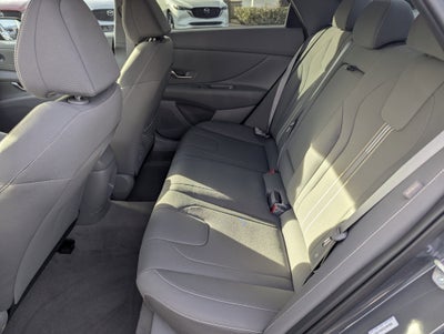 2025 Hyundai ELANTRA SEL Convenience