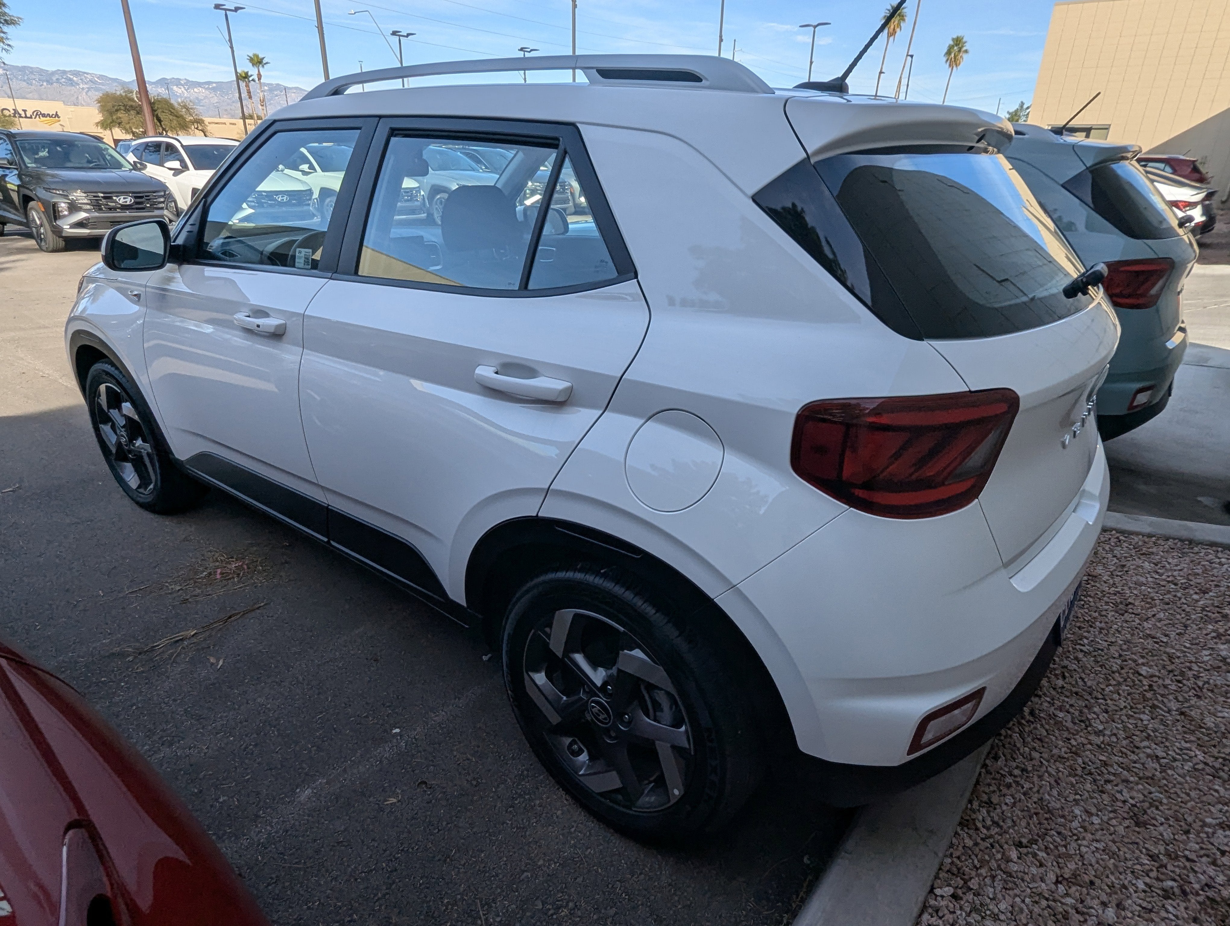 2025 Hyundai VENUE SEL